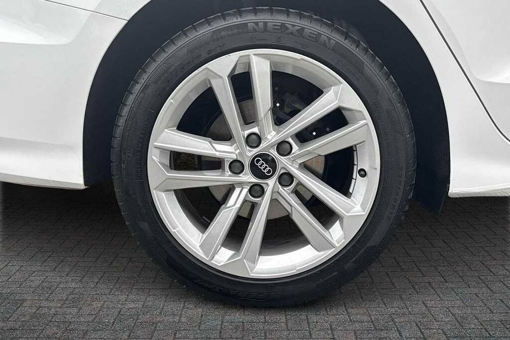 Audi A3 30 Tfsi Sport VK22UKM White #5