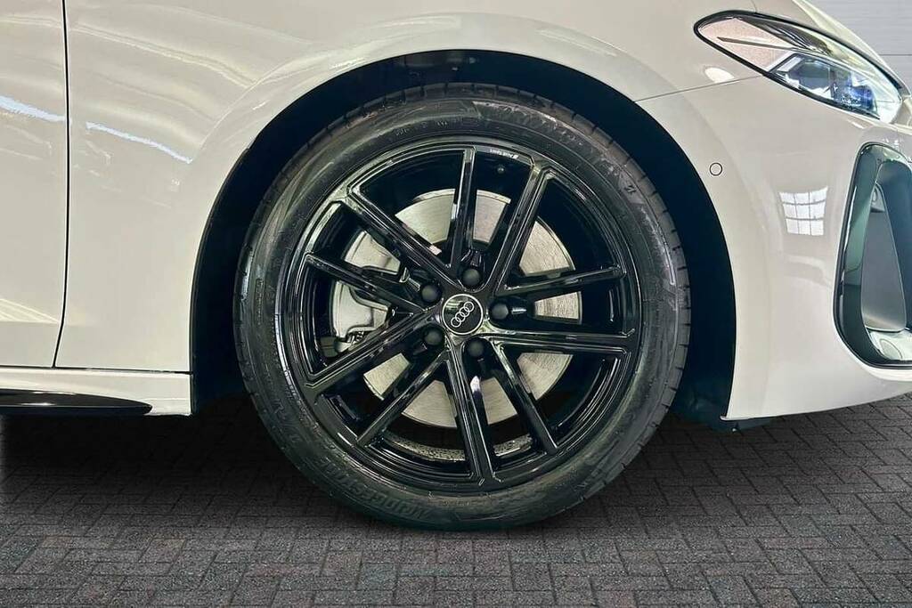 Audi A5 2.0 Tfsi 299 E Quattro Black Ed S Tronic BV26AXH White #5