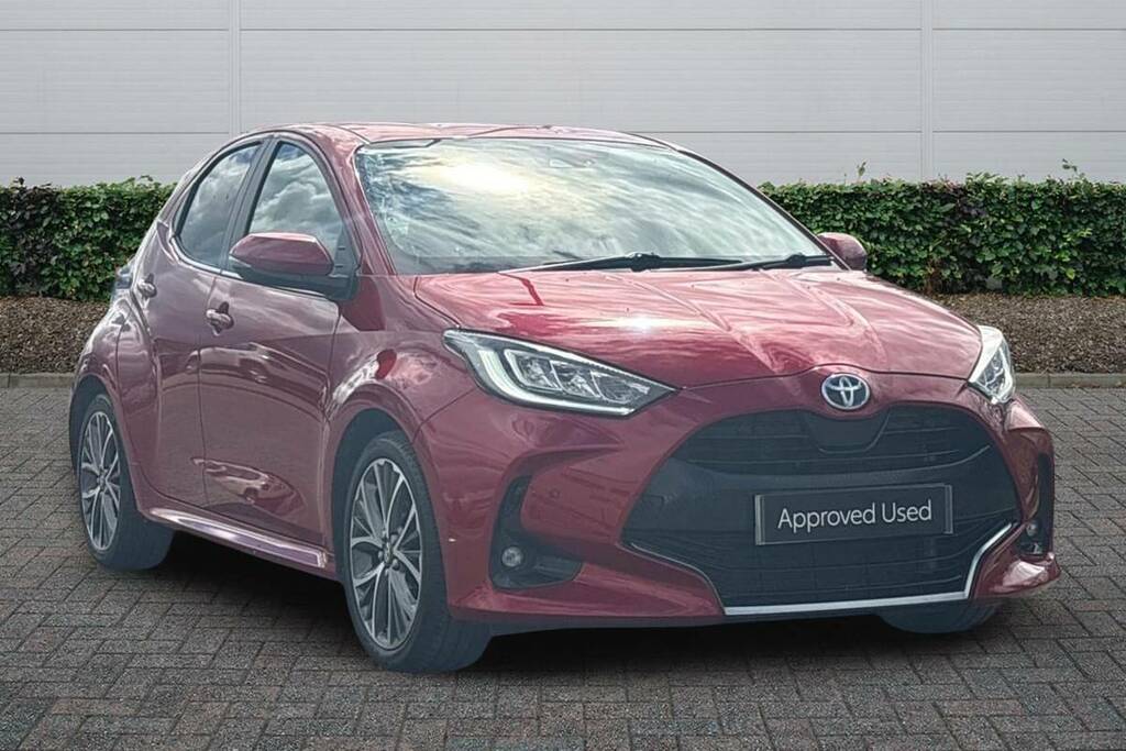 Toyota Yaris 1.5 Hybrid Excel Cvt FM22EAK Red #2