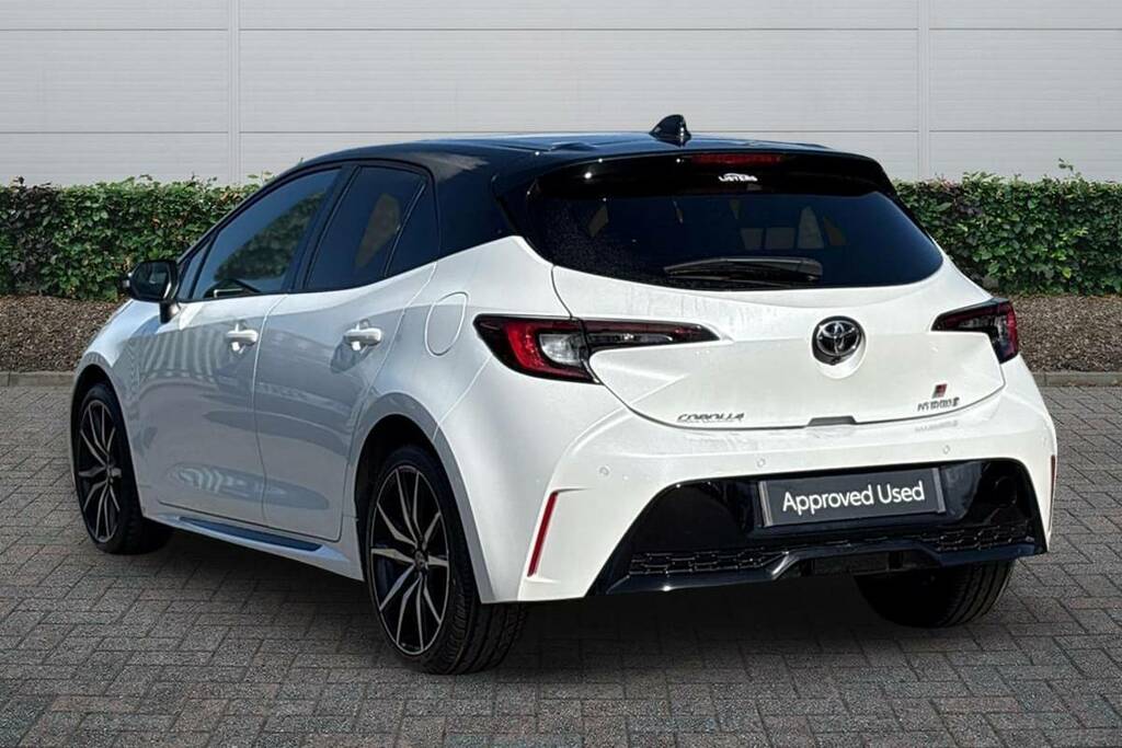 Toyota Corolla 1.8 Hybrid Gr Sport Cvt White