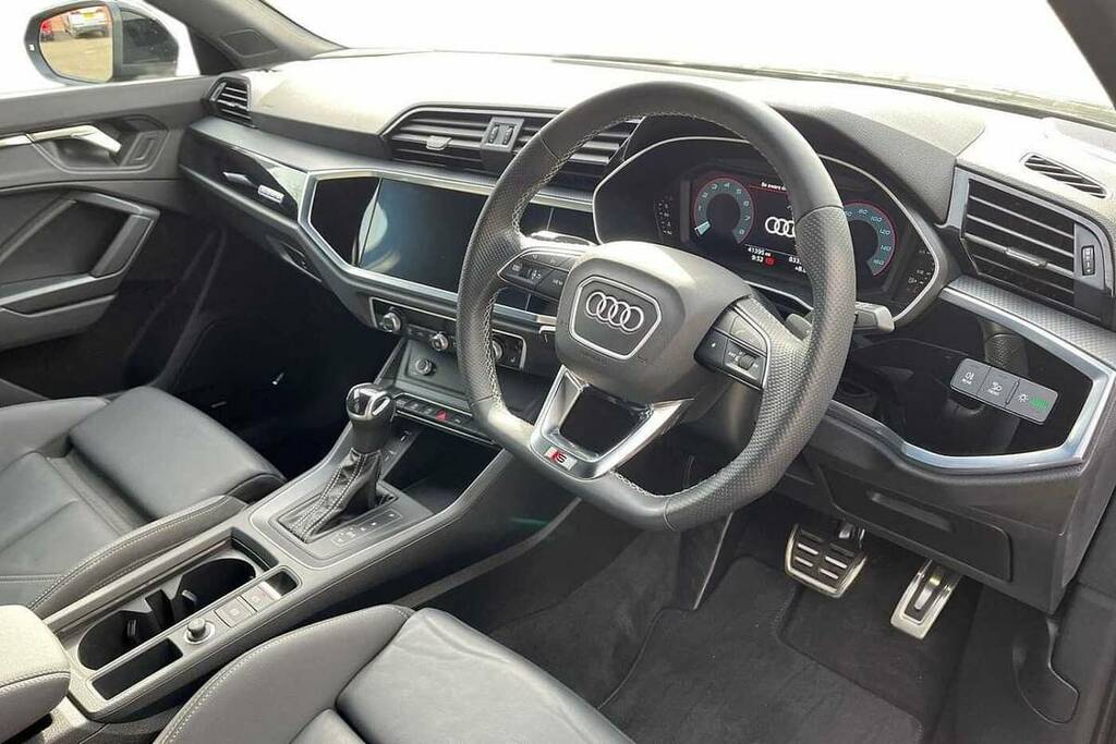 Audi Q3 40 Tfsi Quattro Black Edition S Tronic BC22HXK Black #6