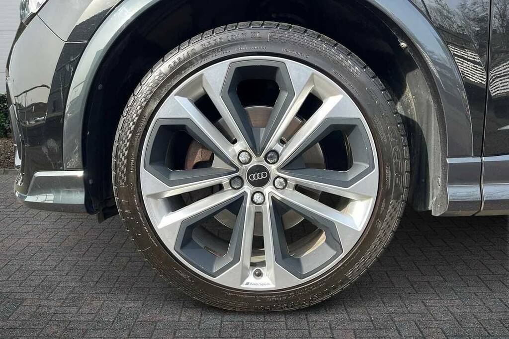 Audi Q3 40 Tfsi Quattro Black Edition S Tronic BC22HXK Black #5