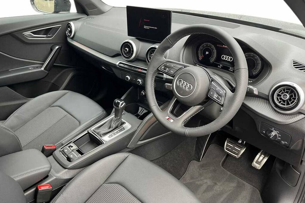 Audi Q2 35 Tfsi S Line S Tronic BN26UBF Grey #6