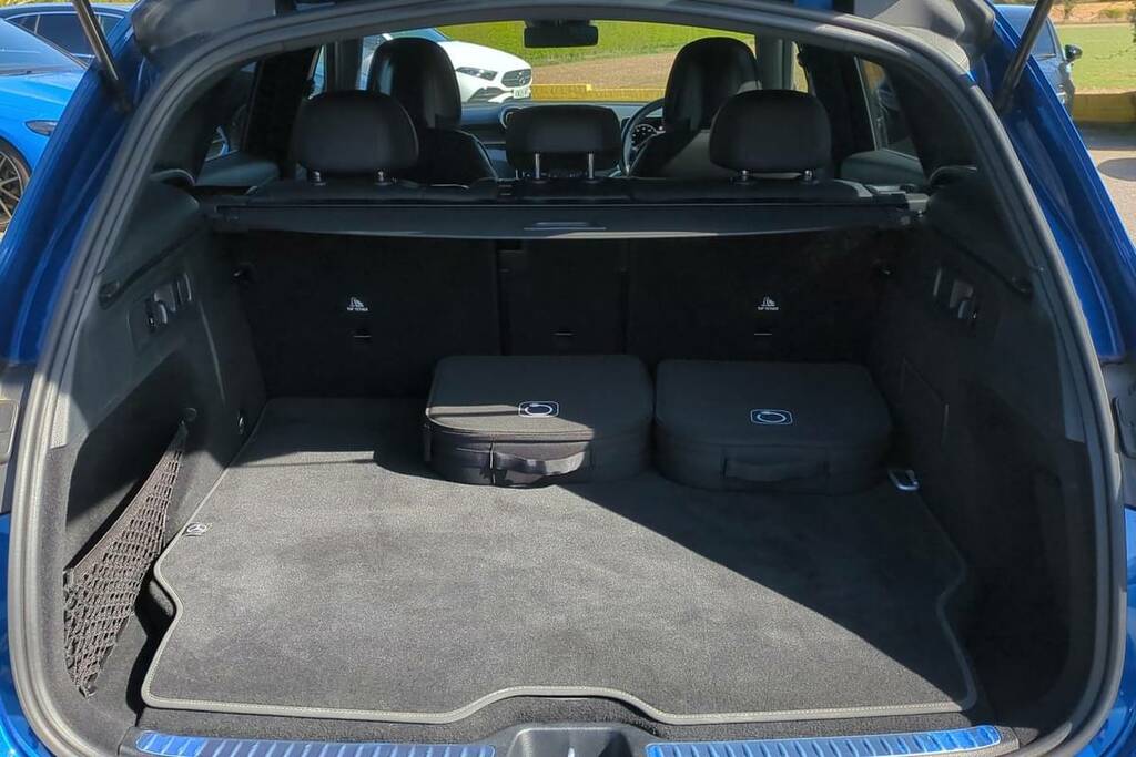 Mercedes-Benz GLC Class 300E 4Matic Amg Line 9G-tronic KT73WWR Blue #2