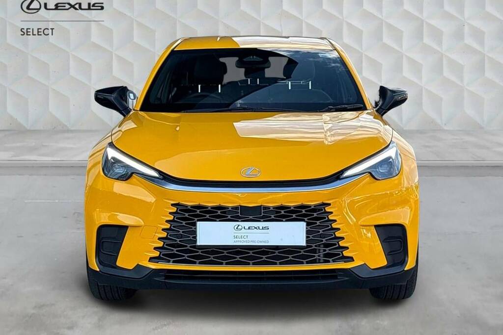 Lexus LBX 1.5 Urban E-cvt WN25CVZ Yellow #3