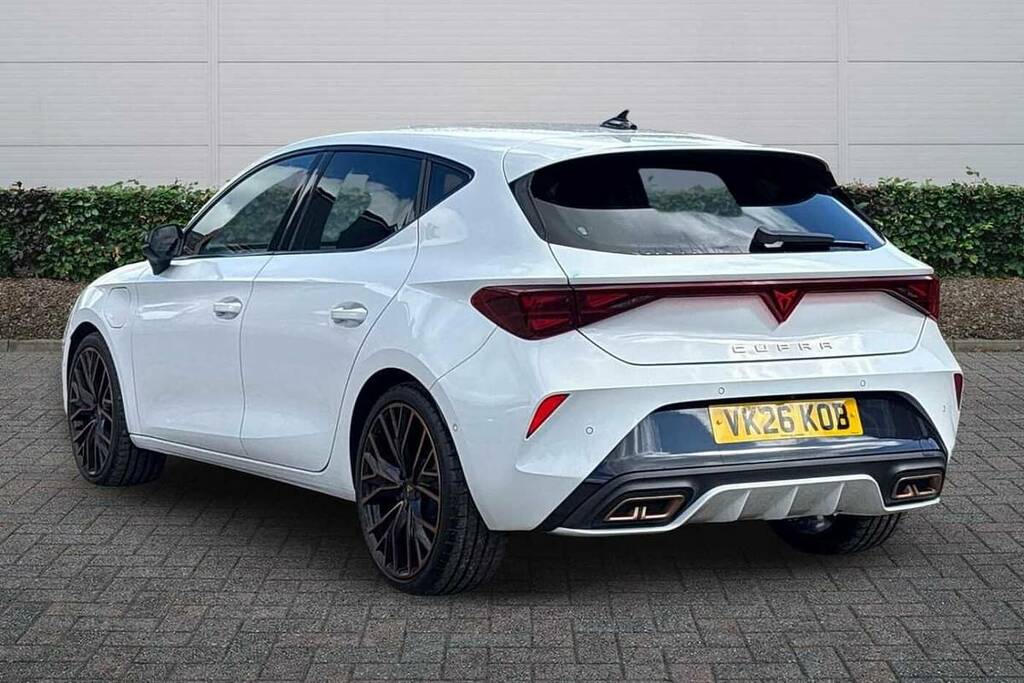Cupra Leon 1.5 Ehybrid 204 V3 Dsg VK26KOB White #3