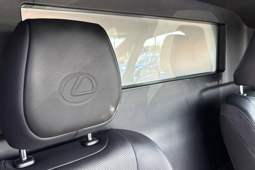 Lexus LM 350H 2.5 E-cvt Black #16
