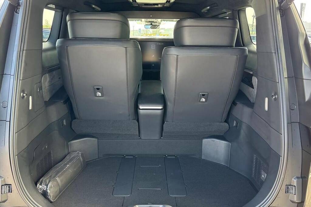 Lexus LM 350H 2.5 E-cvt Black #10