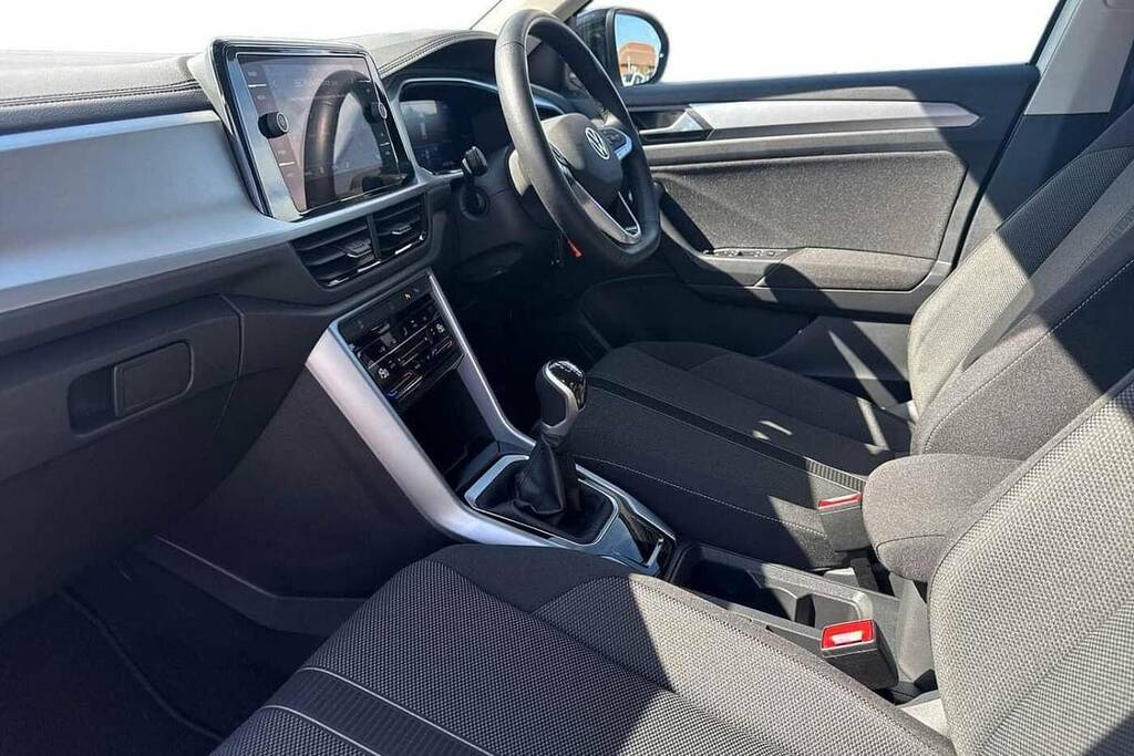 Volkswagen T-Roc 1.0 Tsi Life BG23TNE White #2