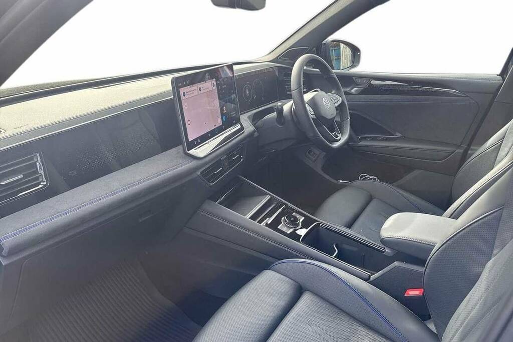 Volkswagen Tiguan 2.0 Tdi R-line Dsg VU26CXK Black #2
