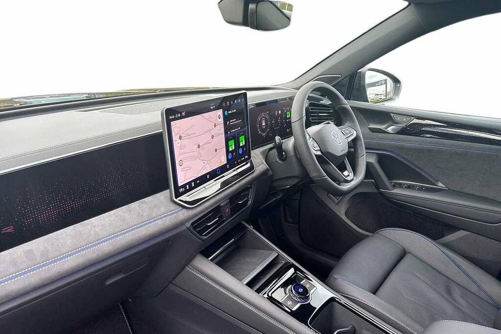 Volkswagen Tiguan 2.0 Tdi R-line Dsg BK26LZE Black #2