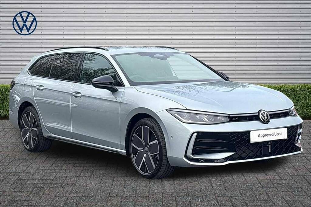 Volkswagen Passat 1.5 Tsi Ehybrid 272 Black Edition Dsg Silver