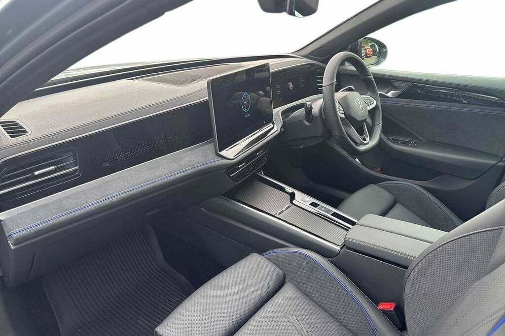 Volkswagen Passat 1.5 Tsi Ehybrid 272 Black Edition Dsg VK26AXV Silver #2