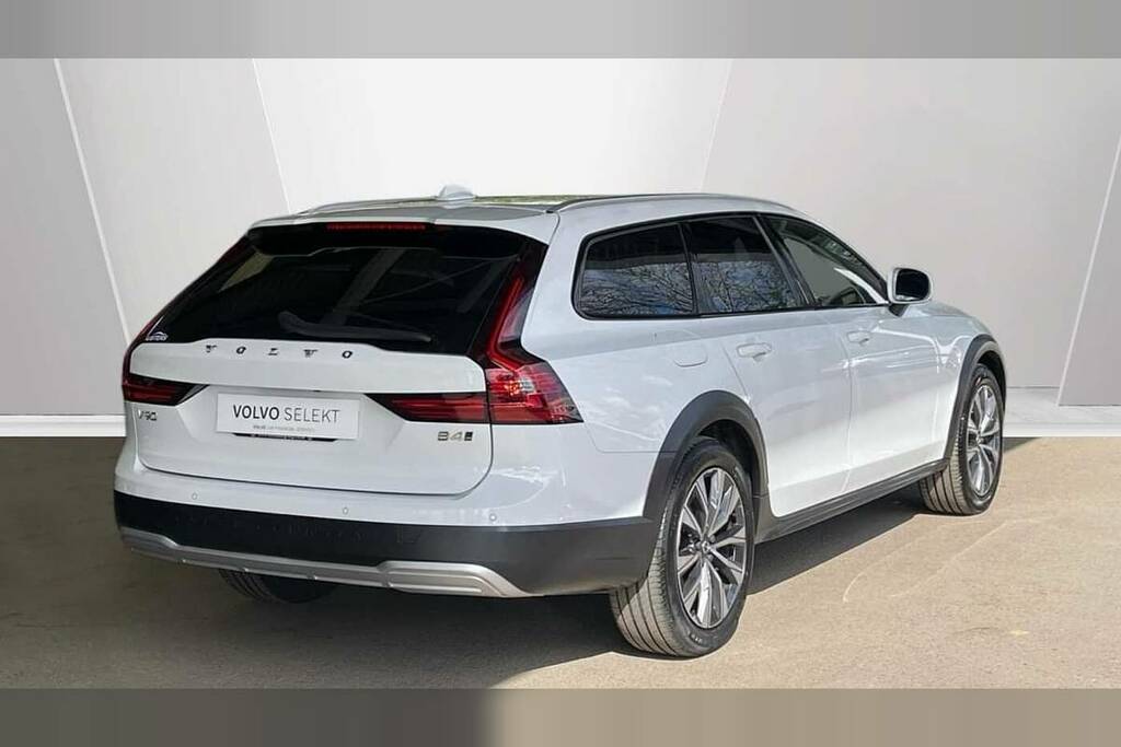 Volvo V90 Cross Country 2.0 B4d Cross Country Awd White