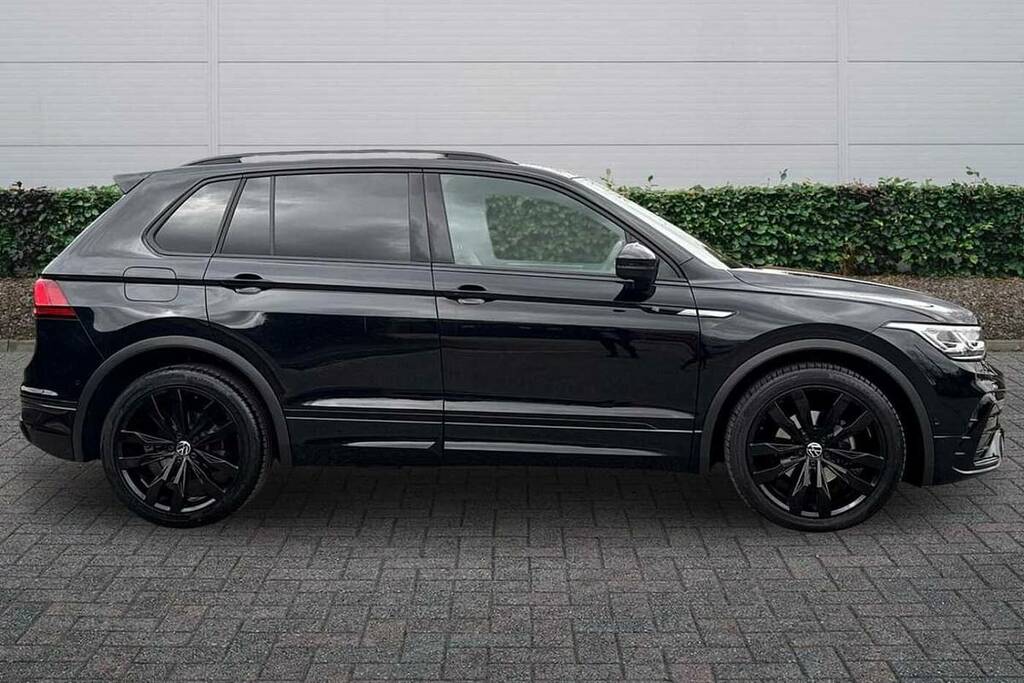 Volkswagen Tiguan 1.5 Tsi 150 Black Edition Dsg FN24GCZ Black #4