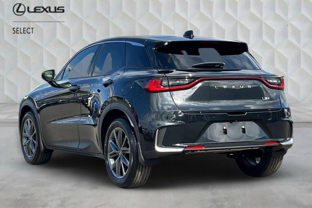 Lexus LBX 1.5 Premium Plus E-cvt FY26VBN #2