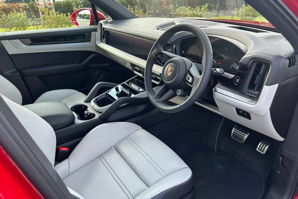 Porsche Cayenne S Tiptronic S Red #4