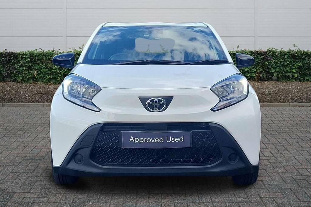 Toyota Aygo X 1.0 Vvt-i Pure White #3