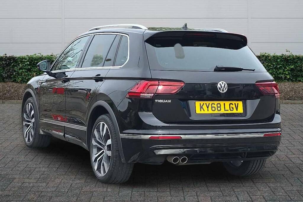Volkswagen Tiguan 2.0 Tdi 150 R-line Black #6