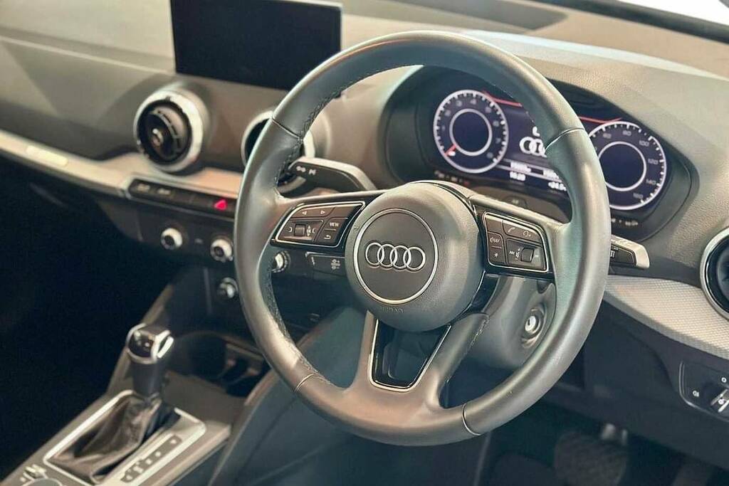 Audi Q2 35 Tfsi Sport S Tronic BJ23ZWH Silver #6