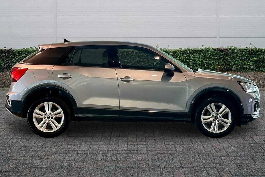 Audi Q2 35 Tfsi Sport S Tronic BJ23ZWH Silver #4