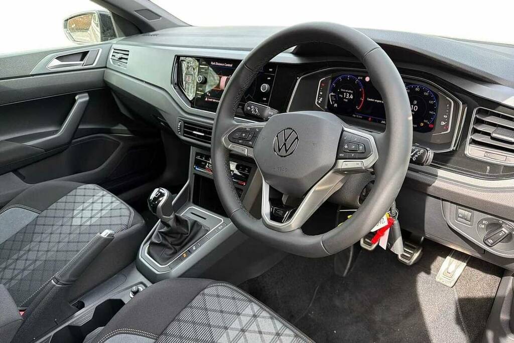 Volkswagen Polo 1.0 Tsi R-line FG26XSF Black #6