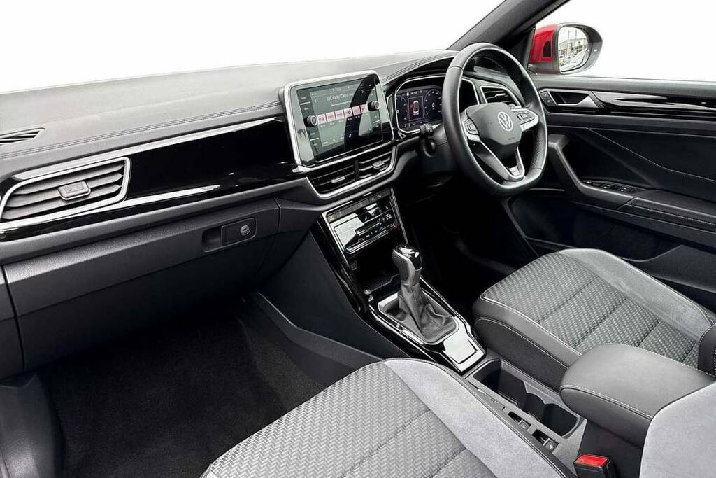 Volkswagen T-Roc 1.5 Tsi R-line Dsg FG74KCA Black #2