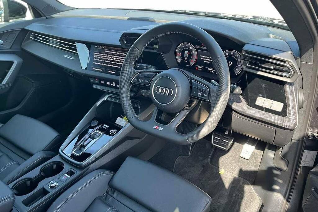 Audi A3 35 Tfsi Black Edition S Tronic DE25NGF Grey #6