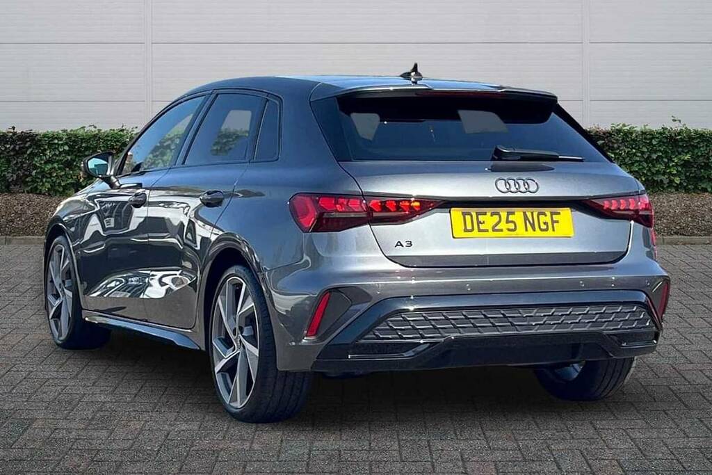 Audi A3 35 Tfsi Black Edition S Tronic DE25NGF Grey #3