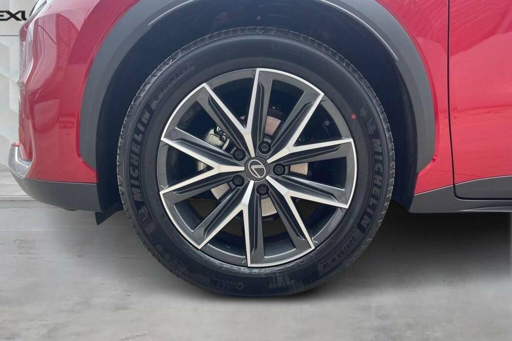 Lexus LBX 1.5 Premium Plus Design E-cvt #6