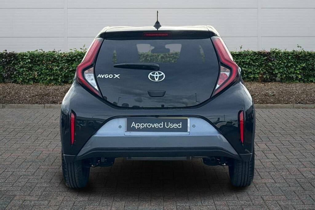 Toyota Aygo X 1.0 Vvt-i Edge Parking BK25YDS Grey #4