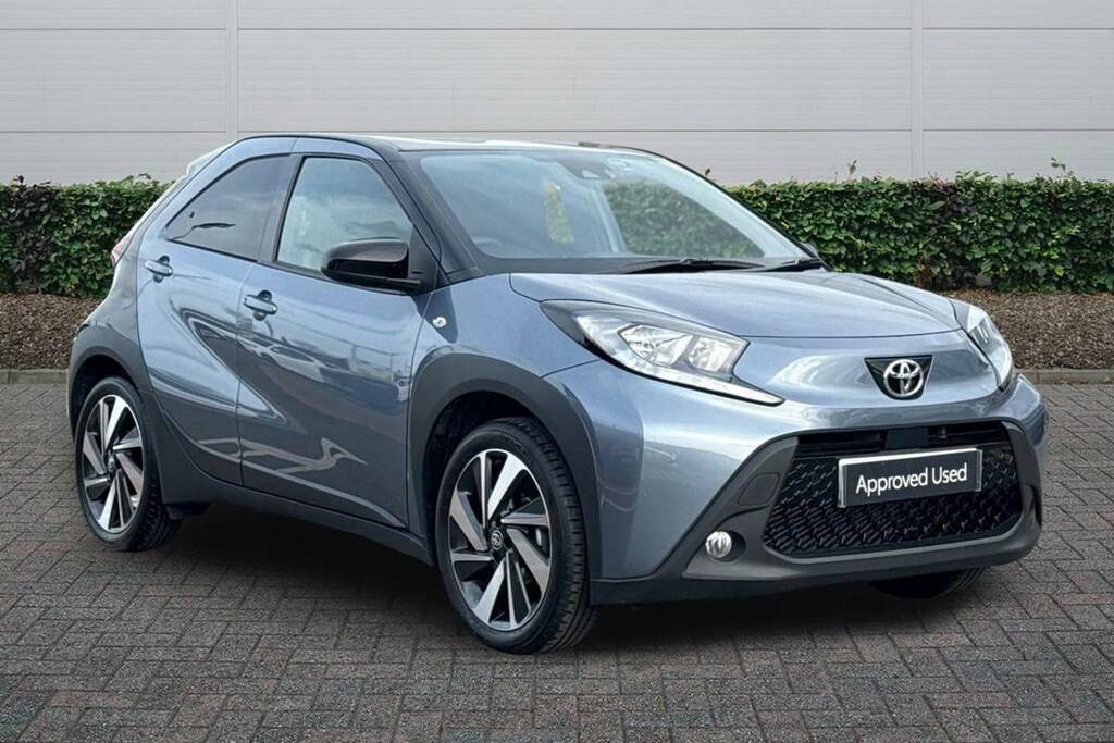 Toyota Aygo X 1.0 Vvt-i Edge Parking Grey