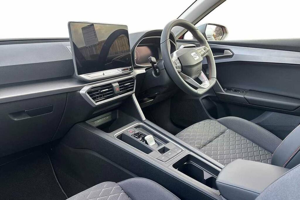 Seat Leon 1.5 Etsi 115 Fr Dsg Dap VX26UXP Red #2