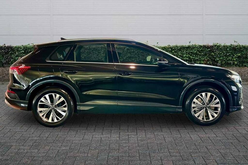 Audi Q4 E Tron 150Kw 40 63Kwh Sport Leather BG26EWT Black #4