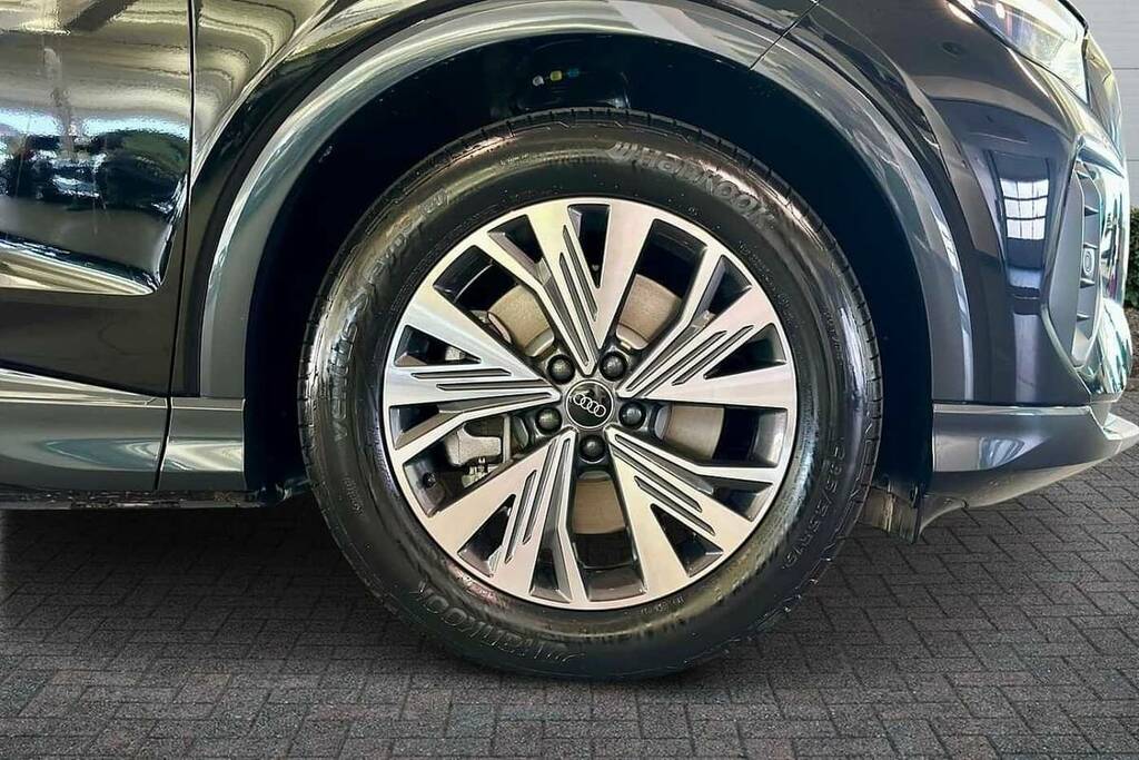 Audi Q4 E Tron 150Kw 40 63Kwh Sport Leather BG26EWT Black #5