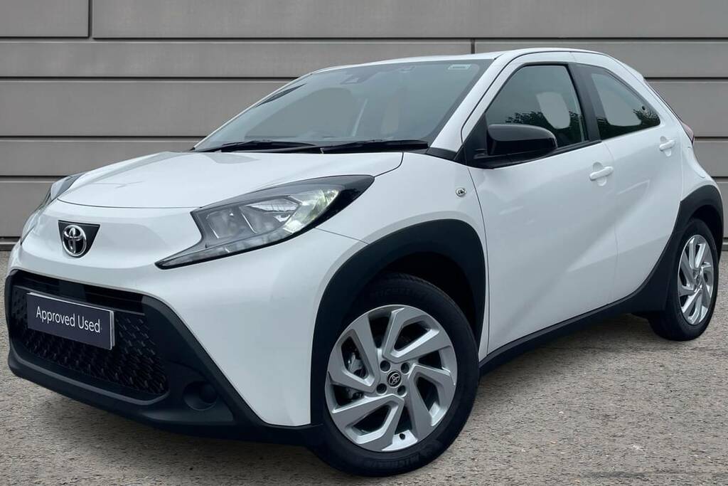Toyota Aygo X 1.0 Vvt-i Pure WN75MOU White #3