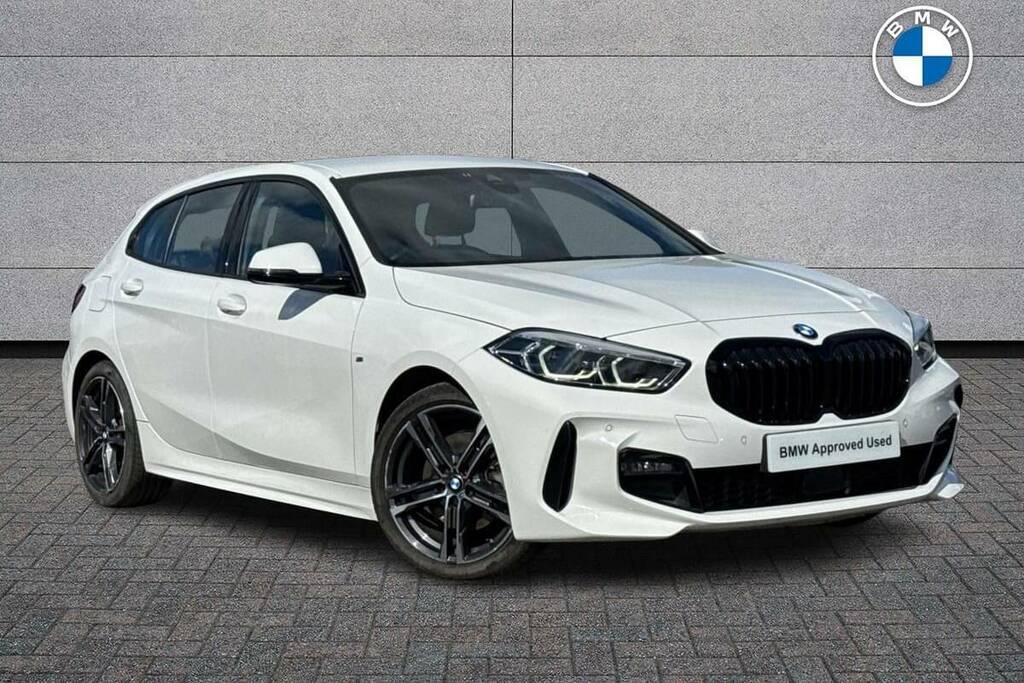BMW 1 Series 118I M Sport Step White