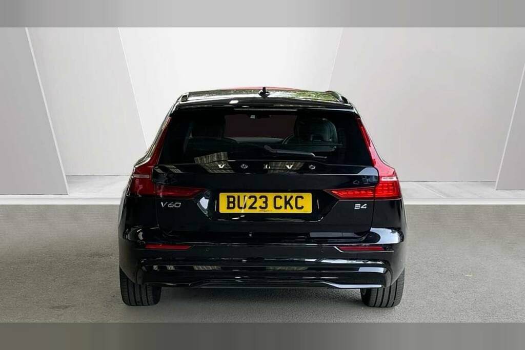 Volvo V60 2.0 B4p Plus Dark 7 Speed Black #6