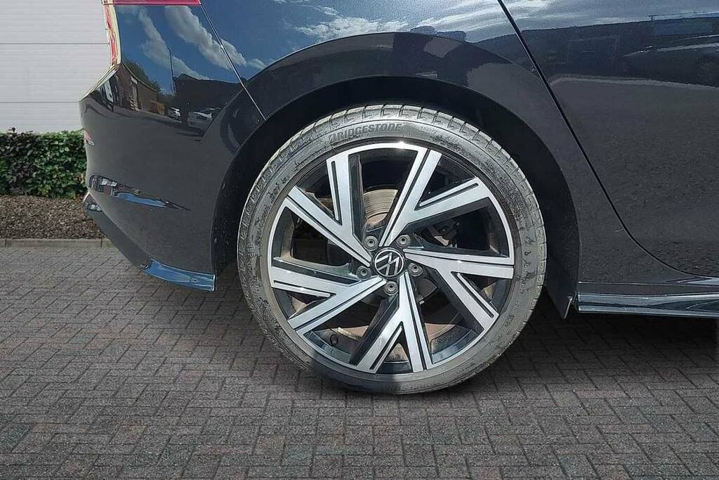 Volkswagen Golf 1.5 Tsi R-line BP73ETK Black #5
