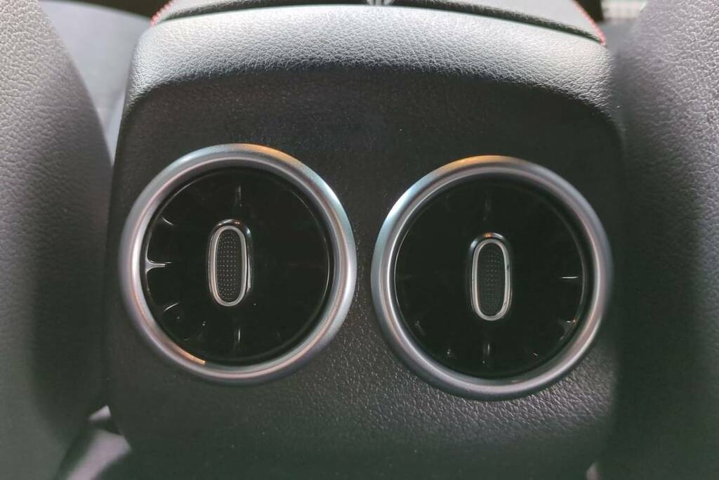 Mercedes-Benz GLA Class 180 Amg Line Premium LR22XDO Grey #5