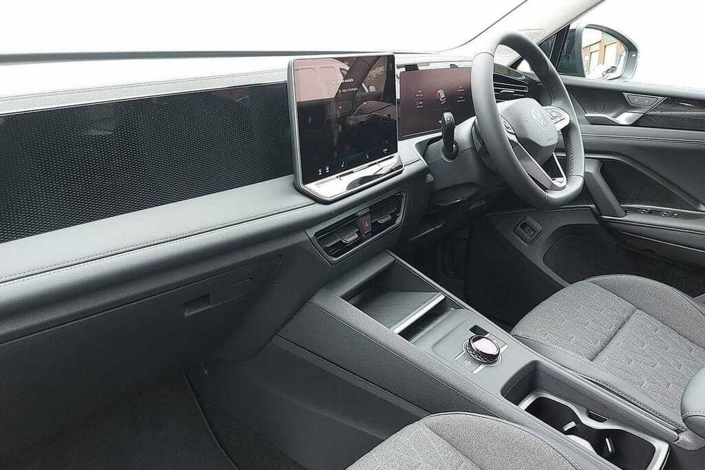 Volkswagen Tiguan 1.5 Etsi 150 Match Dsg BG26VLS Black #2