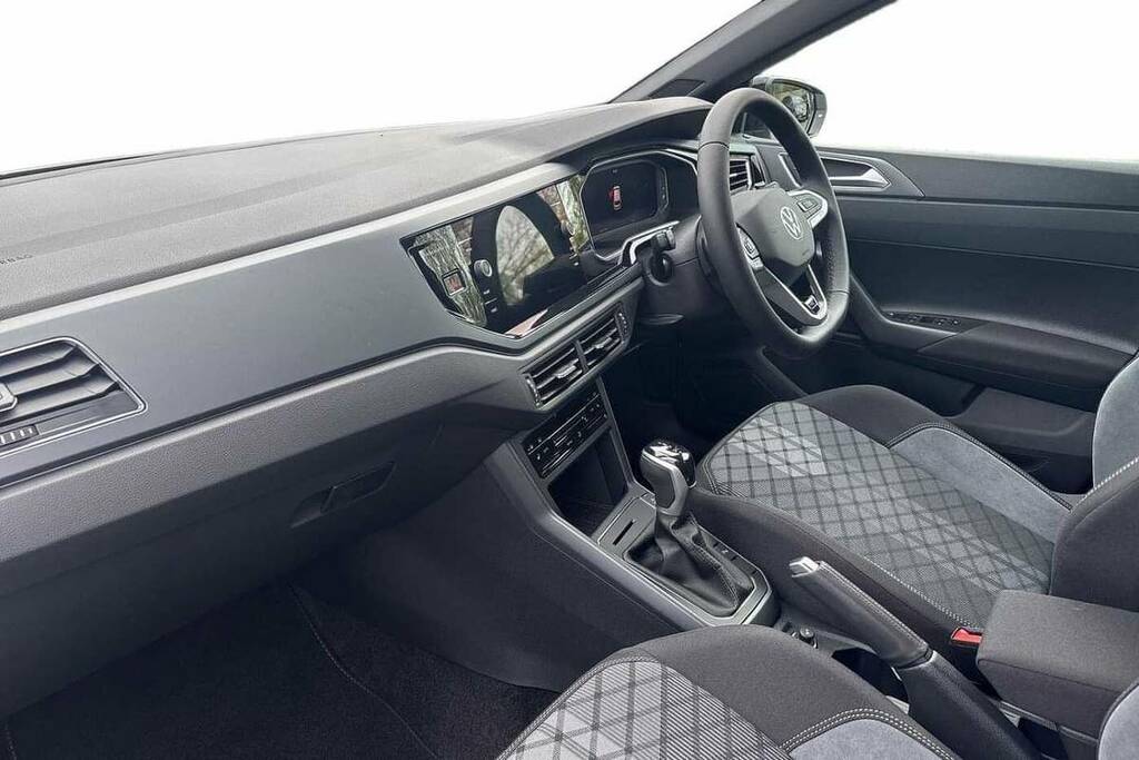 Volkswagen Polo 1.0 Tsi 115 Black Edition Dsg VO26NFD White #2
