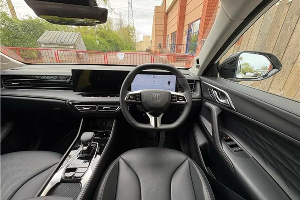 MG HS 1.5 T-gdi Phev Trophy KM75VLW White #2