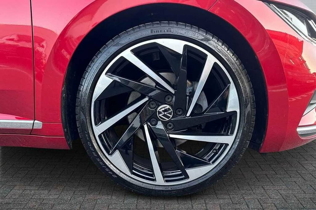 Volkswagen Arteon 2.0 Tsi Elegance Dsg Red #5