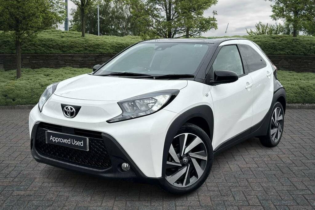 Toyota Aygo X 1.0 Vvt-i Edge FY75TKF #3