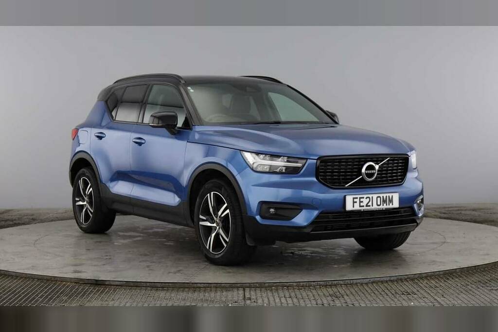 Volvo XC40 1.5 T3 163 R Design Blue