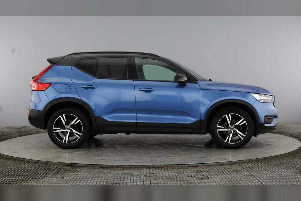 Volvo XC40 1.5 T3 163 R Design FE21OMM Blue #3