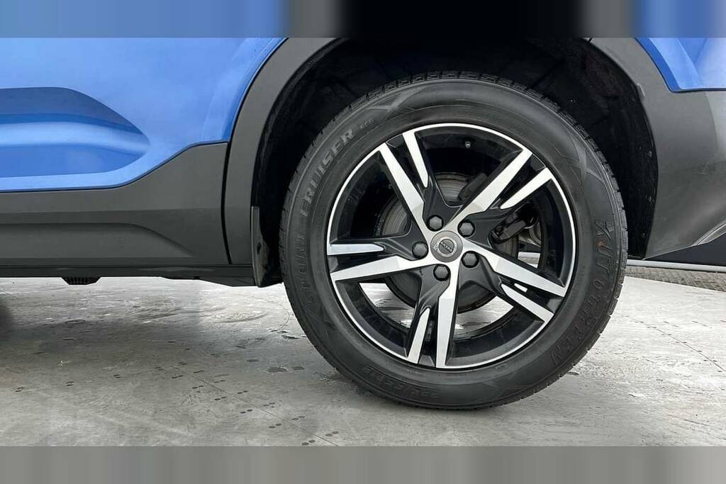 Volvo XC40 1.5 T3 163 R Design FE21OMM Blue #4