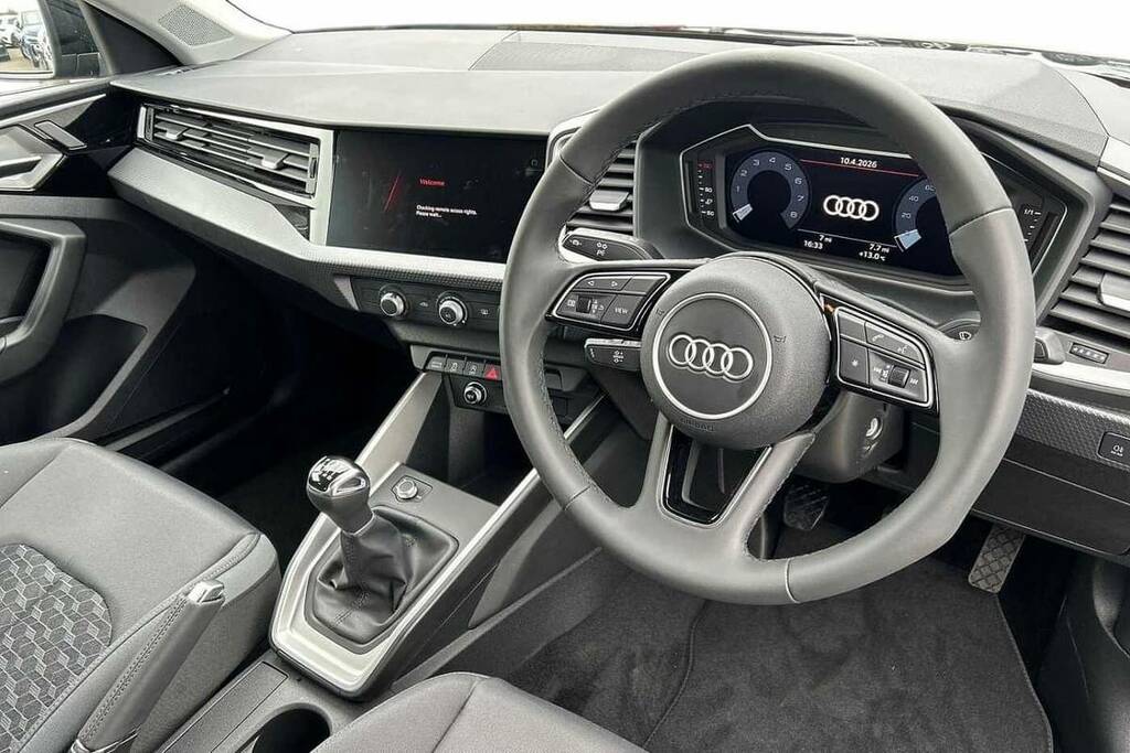 Audi A1 30 Tfsi Sport VO26FKX Black #6