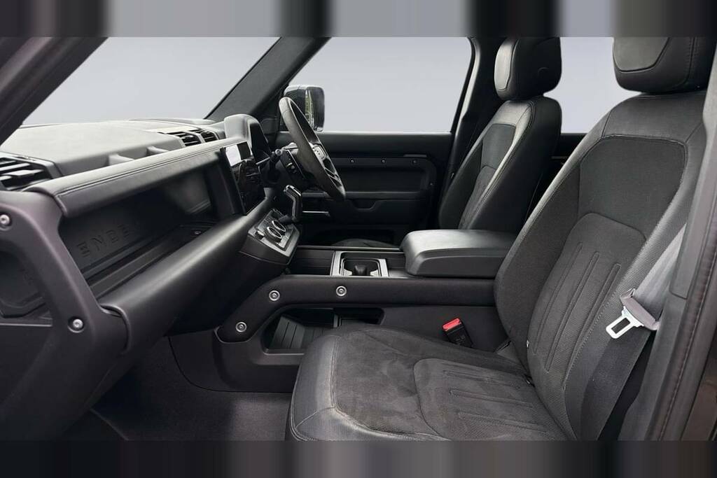 Land Rover Defender 110 5.0 P525 V8 110 Black #3